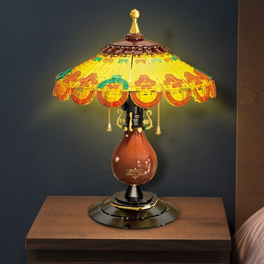 Terrific Table Lamp - brickedbuilds